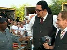 Penn & Teller make magic for a good cause