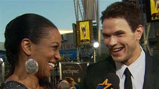 What Should Kellan Lutz's 'Eclipse' Action Figure Look Like? Video