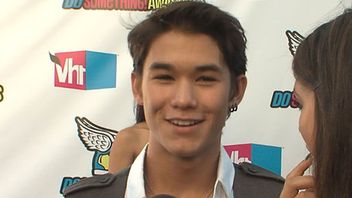 Booboo Stewart Talks 'The Twilight Saga: Breaking Dawn' Video