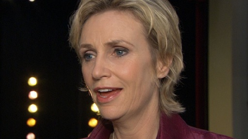 Jane Lynch's Message to Lindsay Lohan: 'Don't Take Things So Per Video
