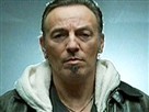Hollywood Hotline: the Boss Plays Around?