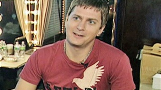play video on Hulu